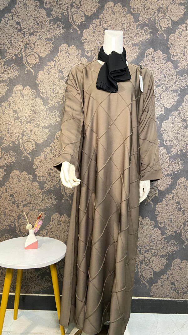 Golden Ethnic Abaya - Image 2