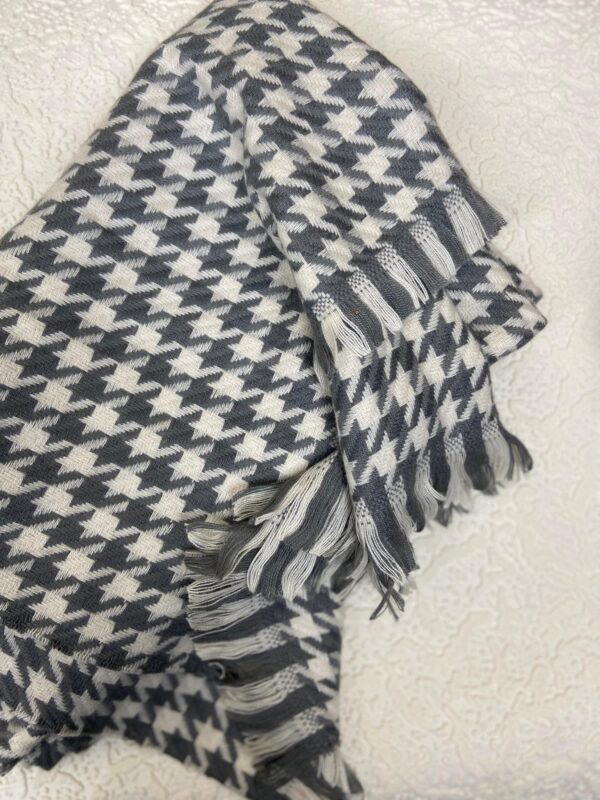 QANITAS woolen shawls - Image 8