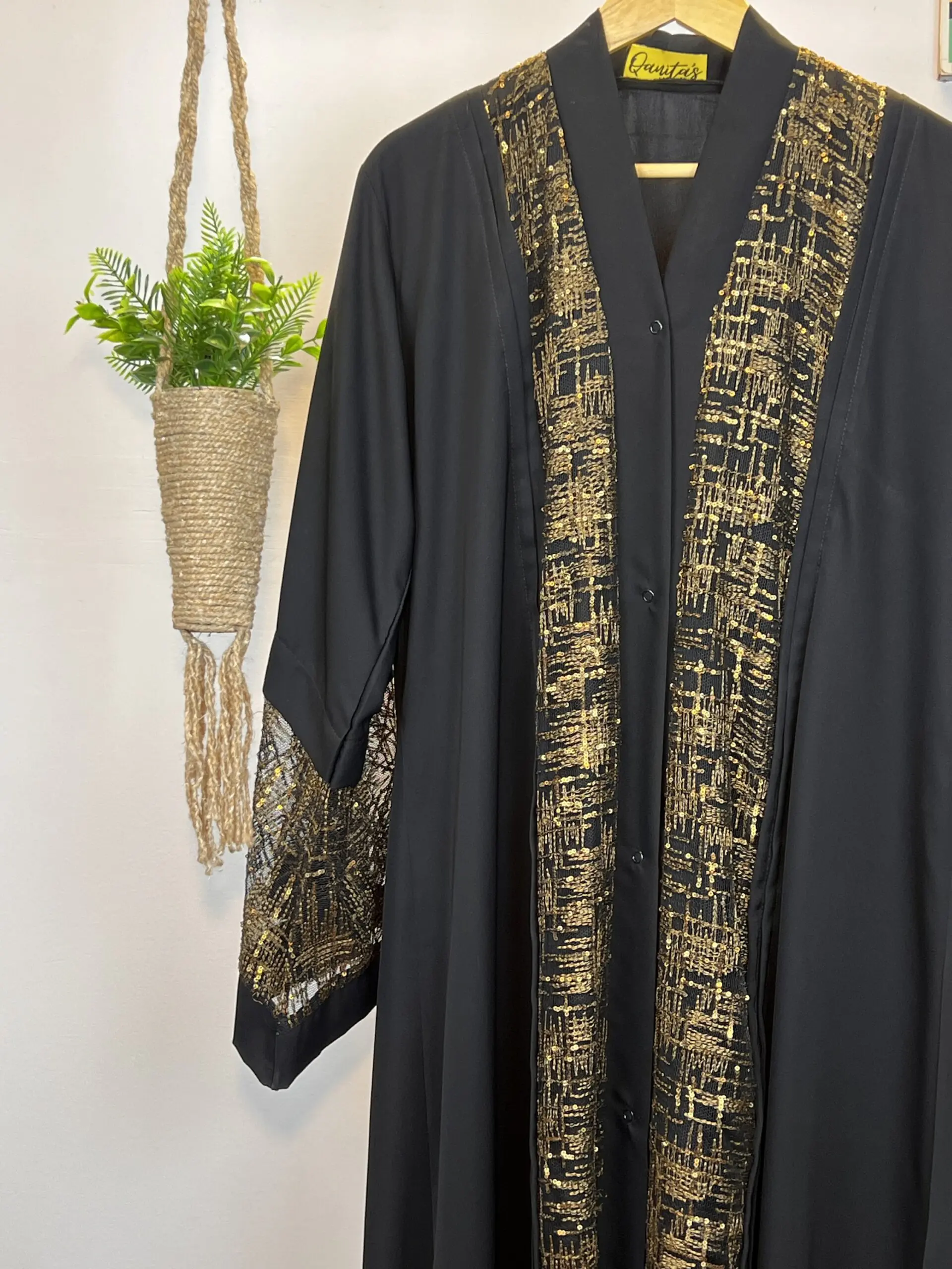 Anaiza outfit - Image 2