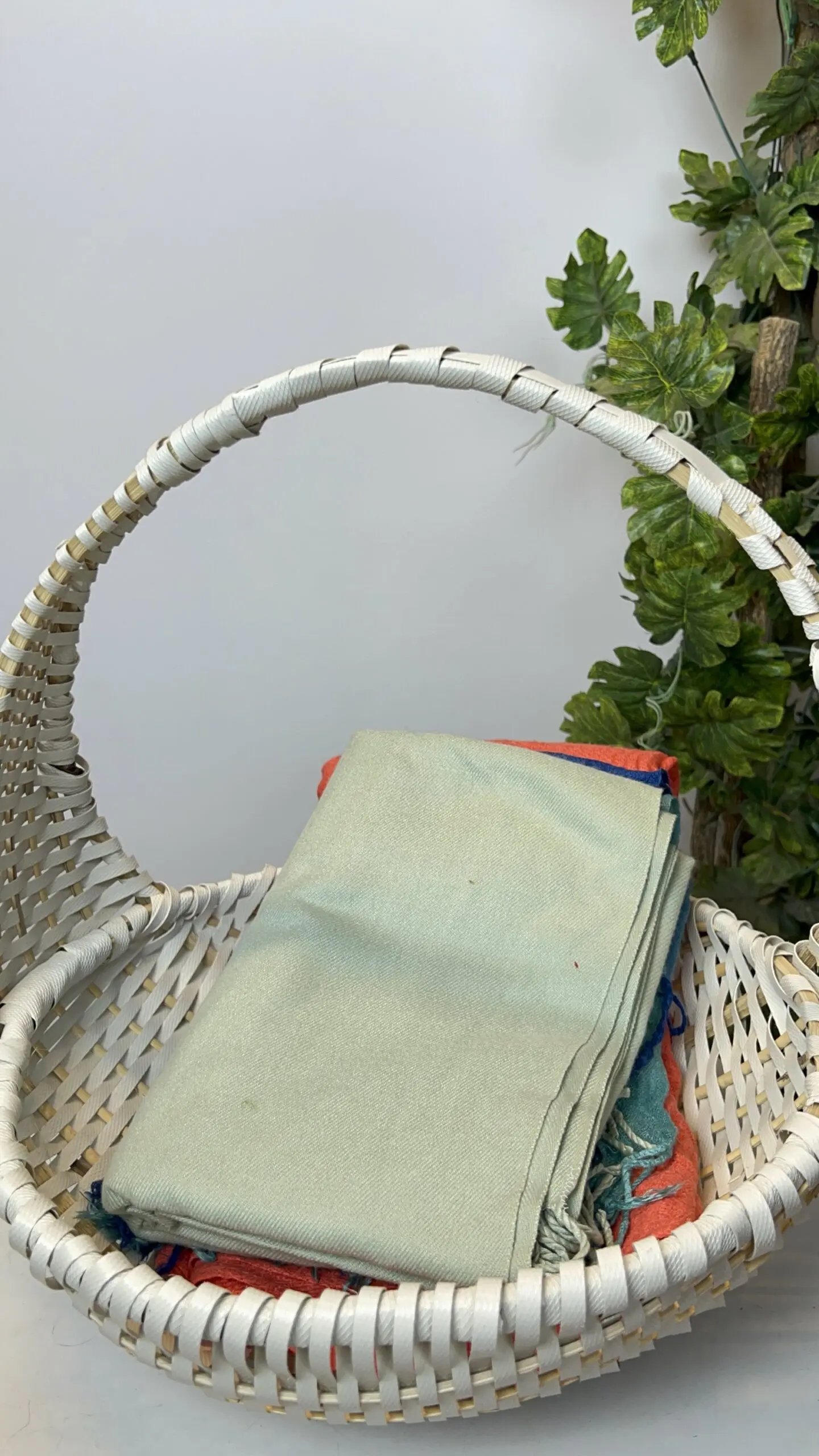 Qanitas woolen Scarf - Image 4