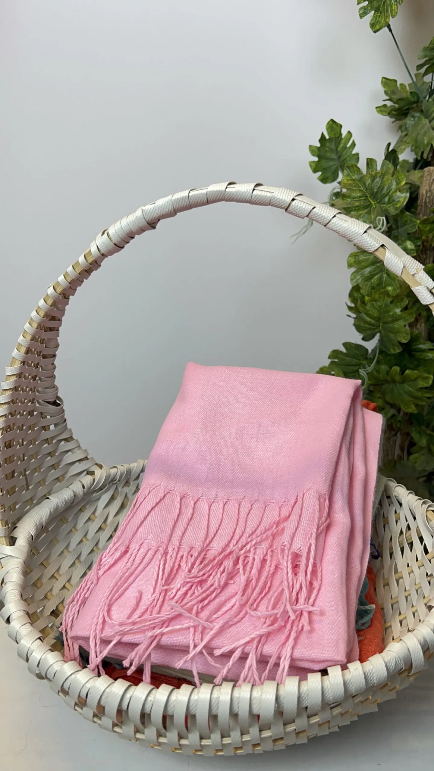 Qanitas woolen Scarf - Image 2